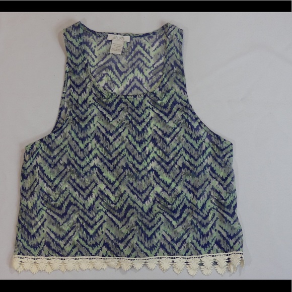 Cropped Tank - Picture 1 of 5